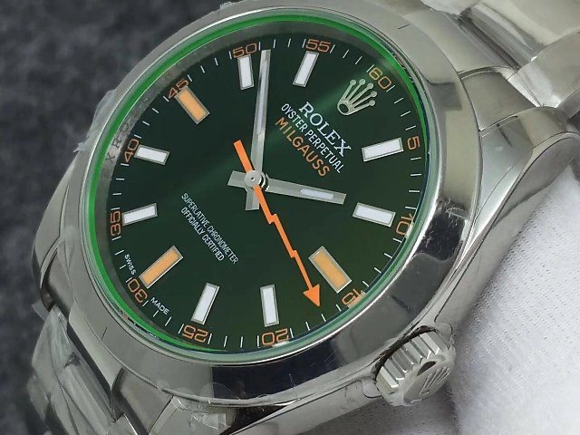 Rolex Milgauss 40mm - 2