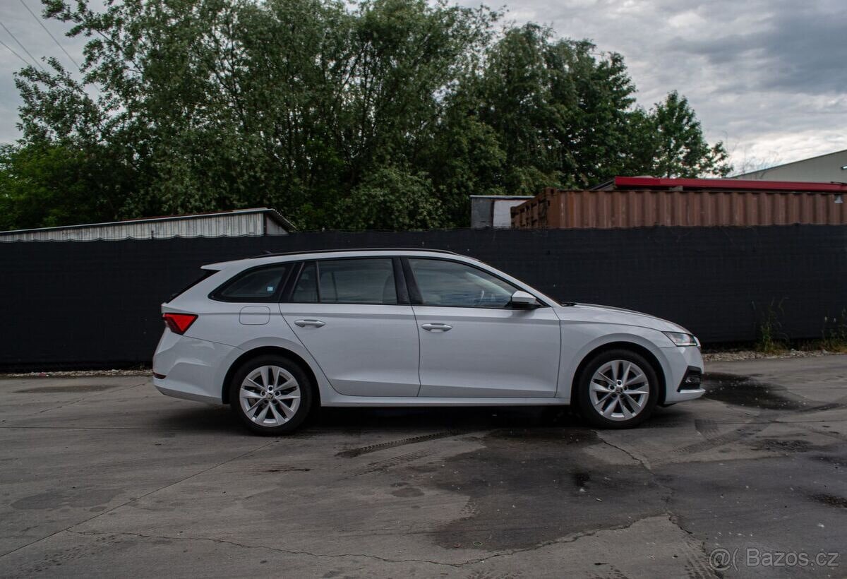 Škoda Octavia Combi 2.0 TDI Style A/T DSG - 2