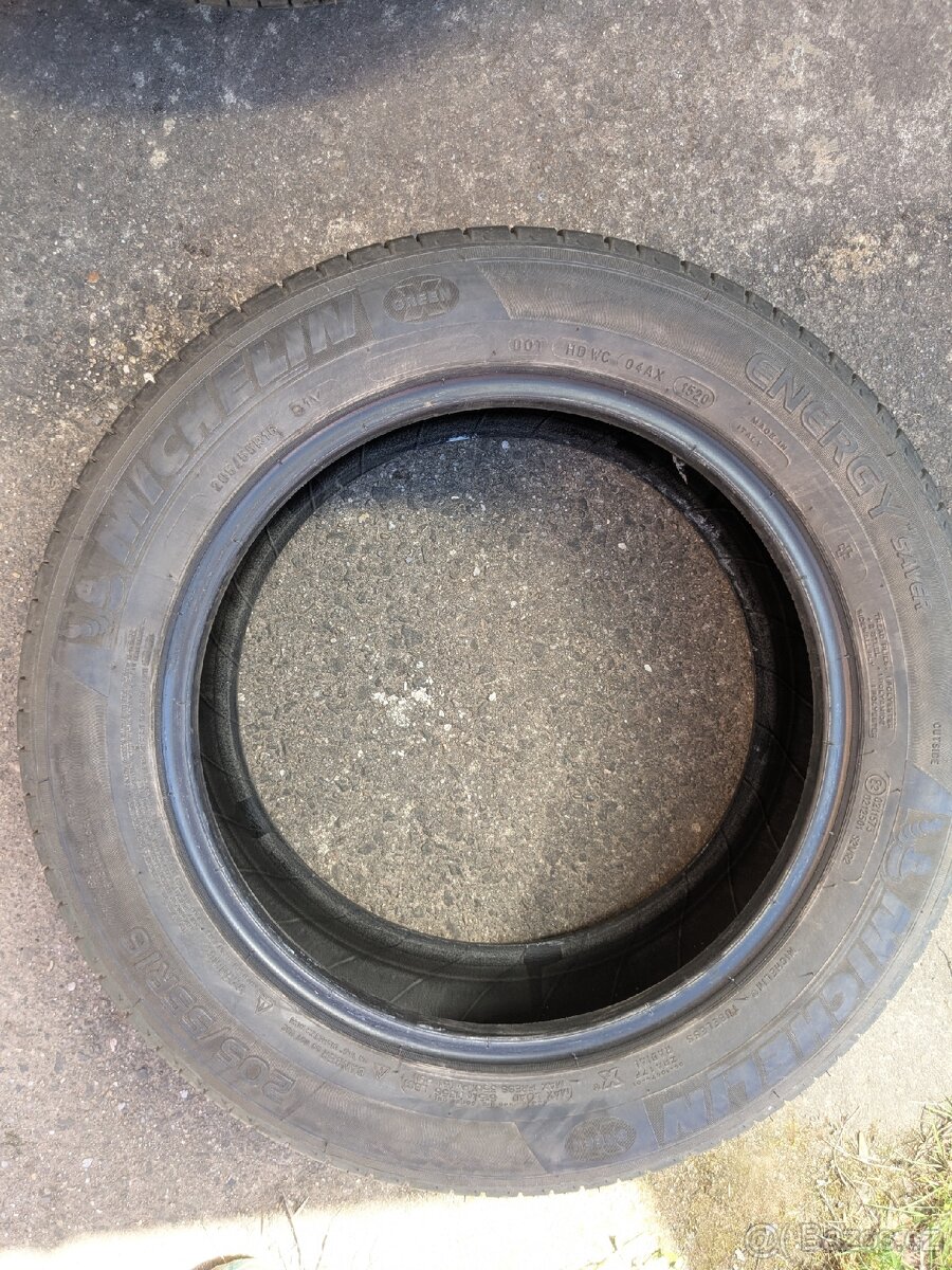 Letni pneu 205/55/16 - 2