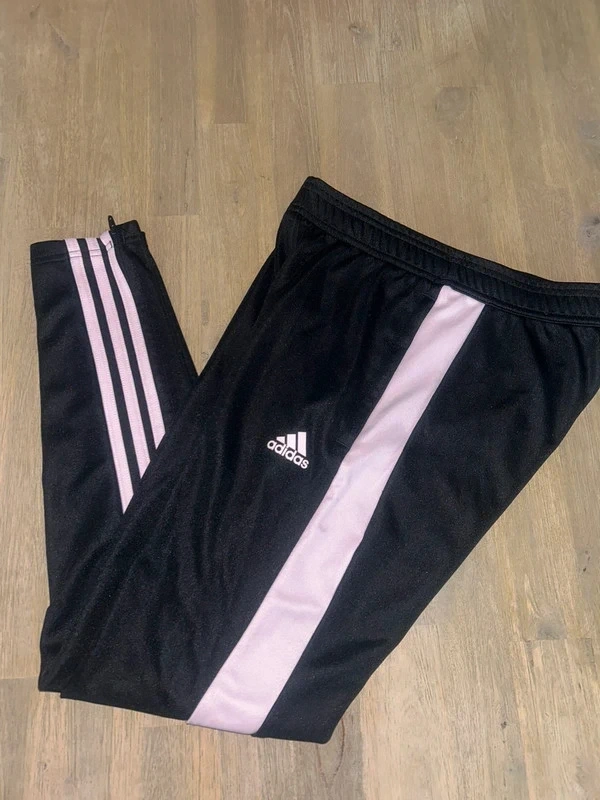 Dámské tepláky Adidas - 2