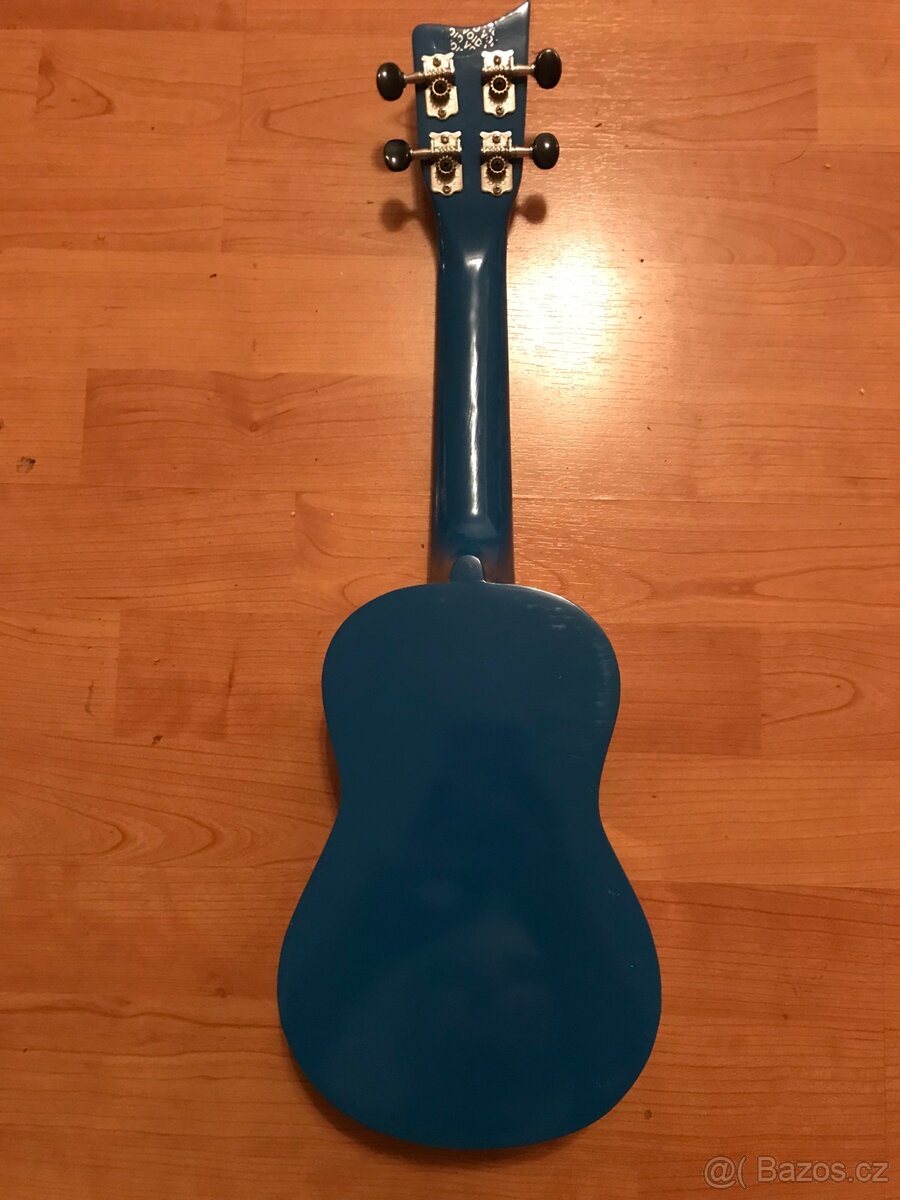 Ashton UKE 110 – modré sopránové ukulele - 2