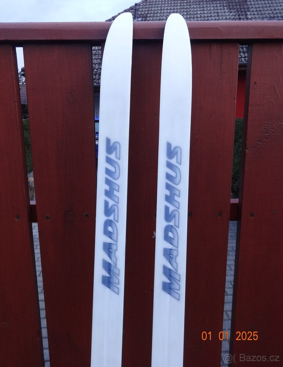 Běžky zn. MADSHUS s vázáním Salomon délky 195cm - 2