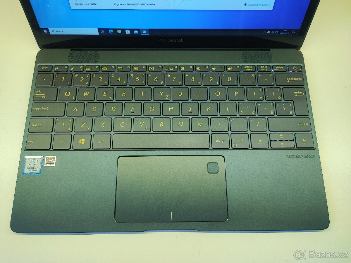 Asus ZenBook UX390U - 2