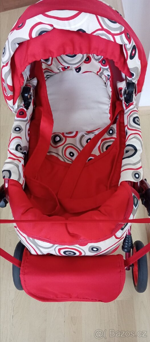 Kočárek pro panenky - 2