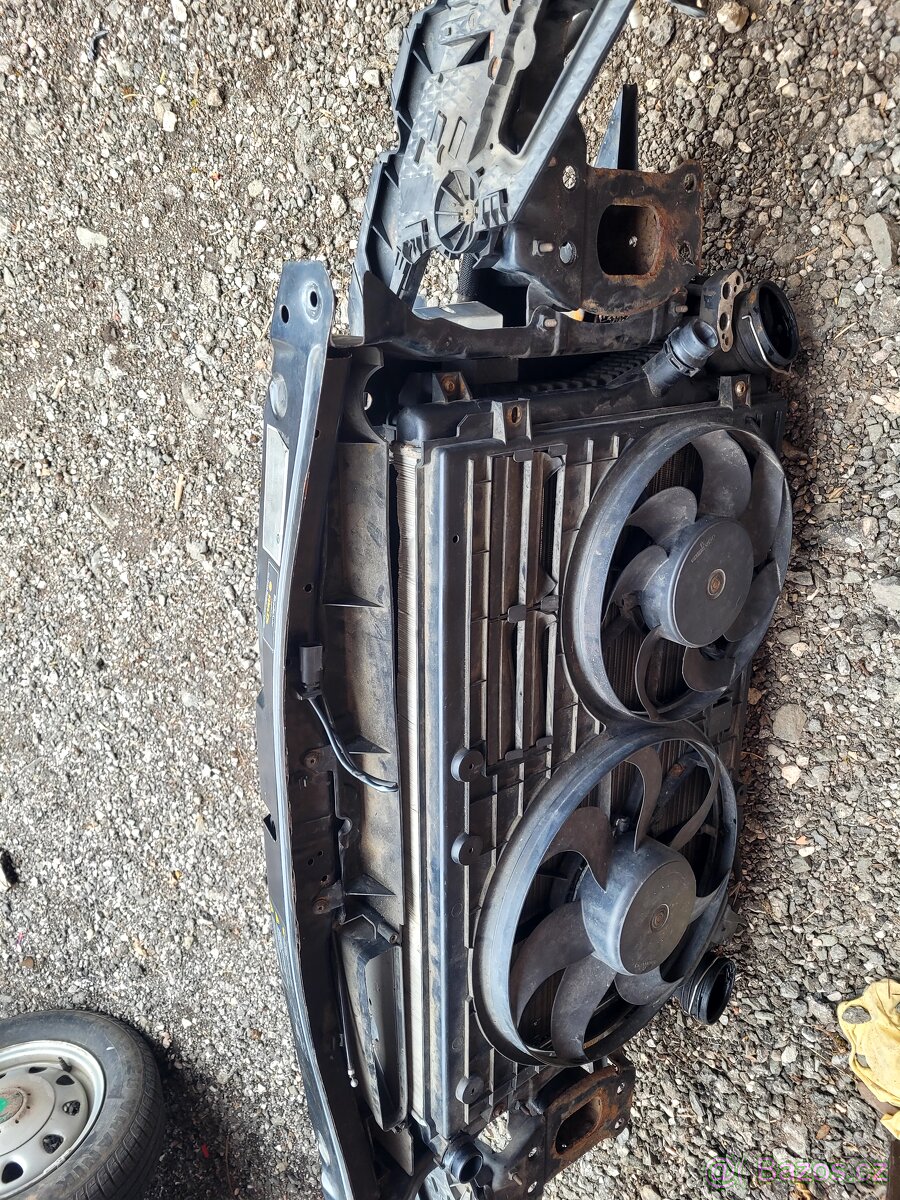 CHLADIČOVÁ STĚNA ŠKODA OCTAVIA 2 2.0 TDI 103KW BKD - 2