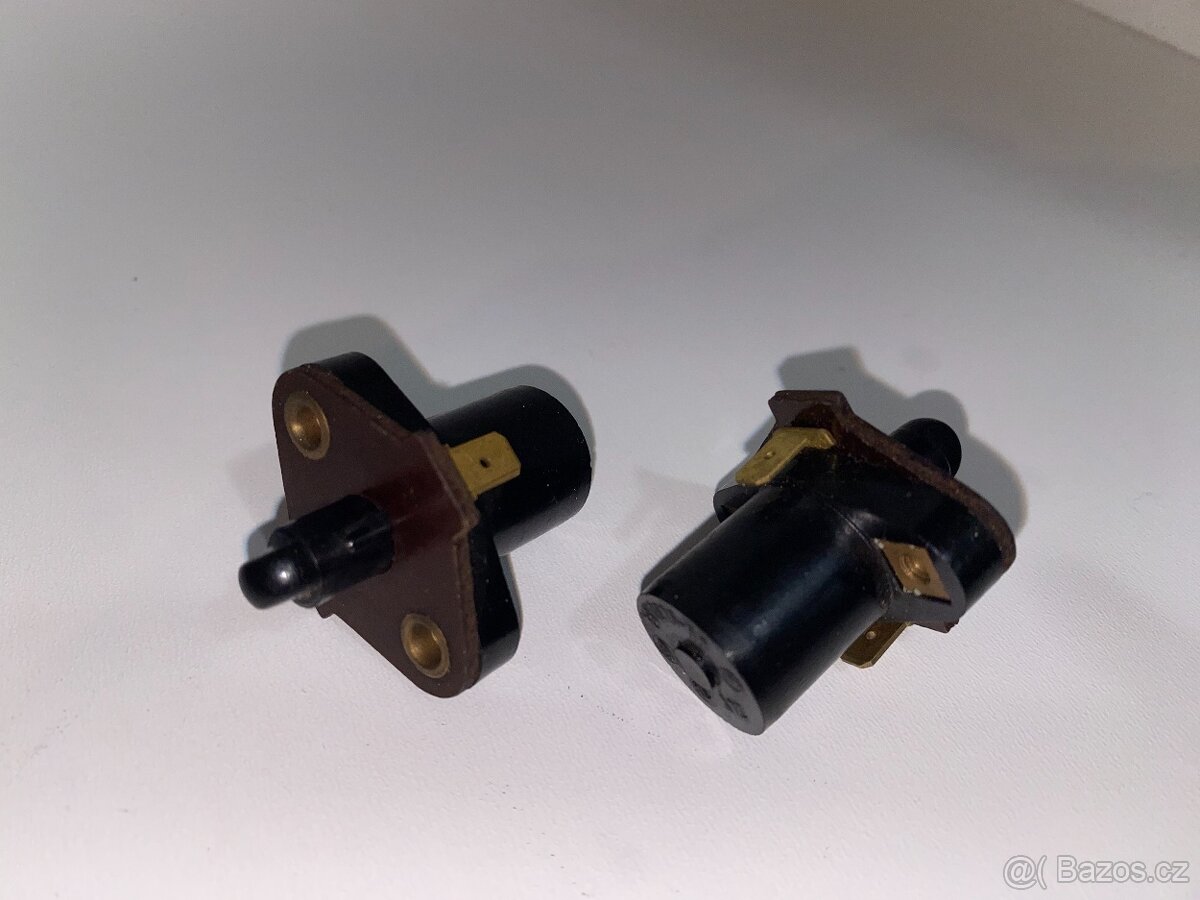 Škoda 100, 110, 110R, 110 R ... nové dverové spínače - 2