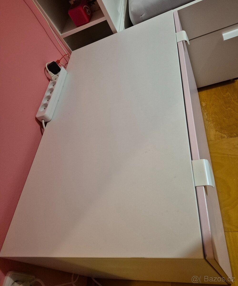 Ikea lavice Smastad s uloznym prostorem - 2