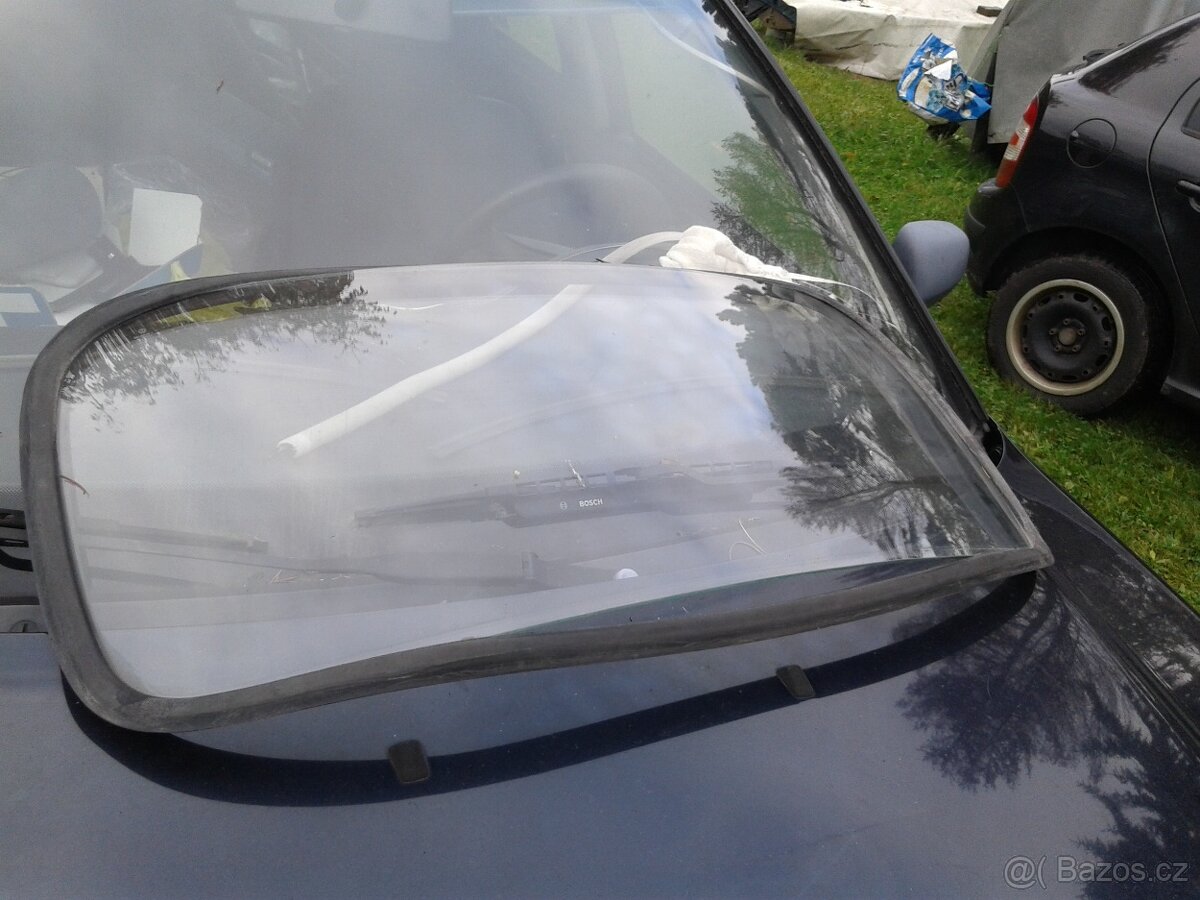 VW Brouk - Zadní okno asi od 1964 do 1971 - 2