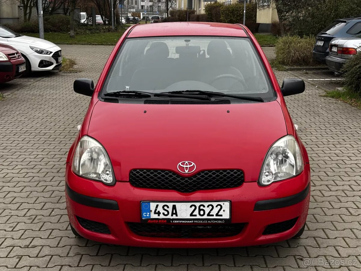 Toyota Yaris 1.0 VVT-i Klima Nová STK 5 dveří Rok 2005 - 2