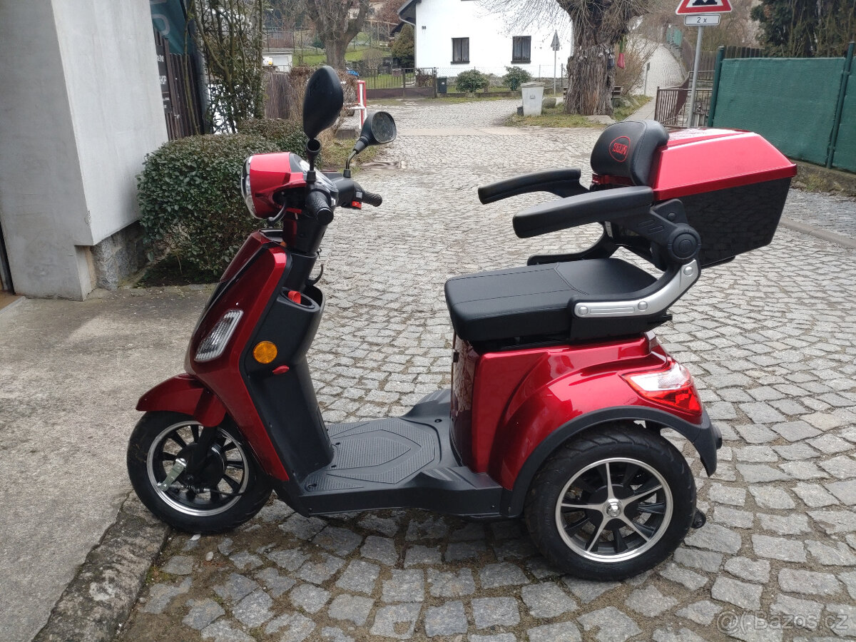 Selvo 31000 Li tříkolový elektro skútr bazarový - 2