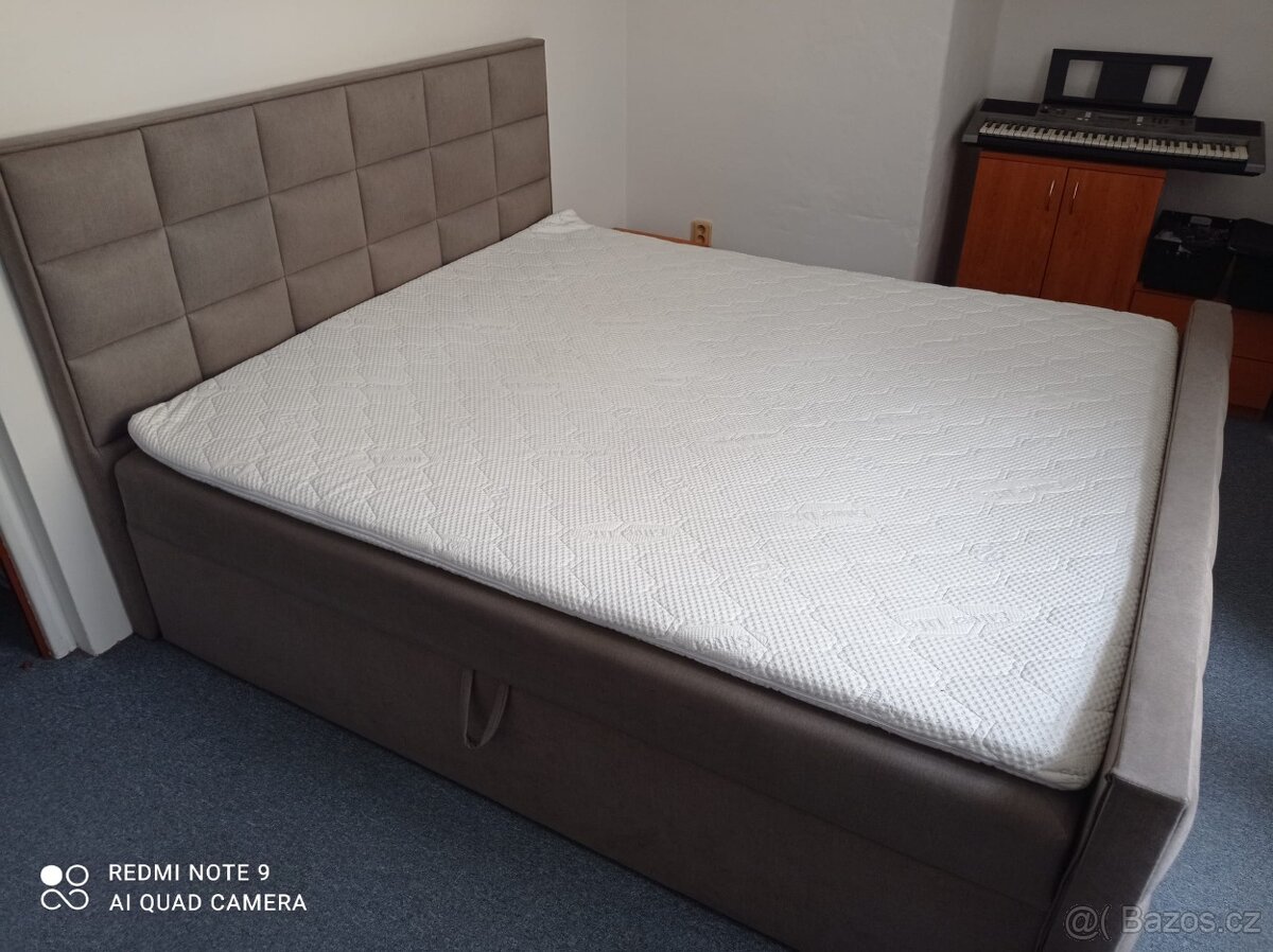 Prodej postel a skříní - 2