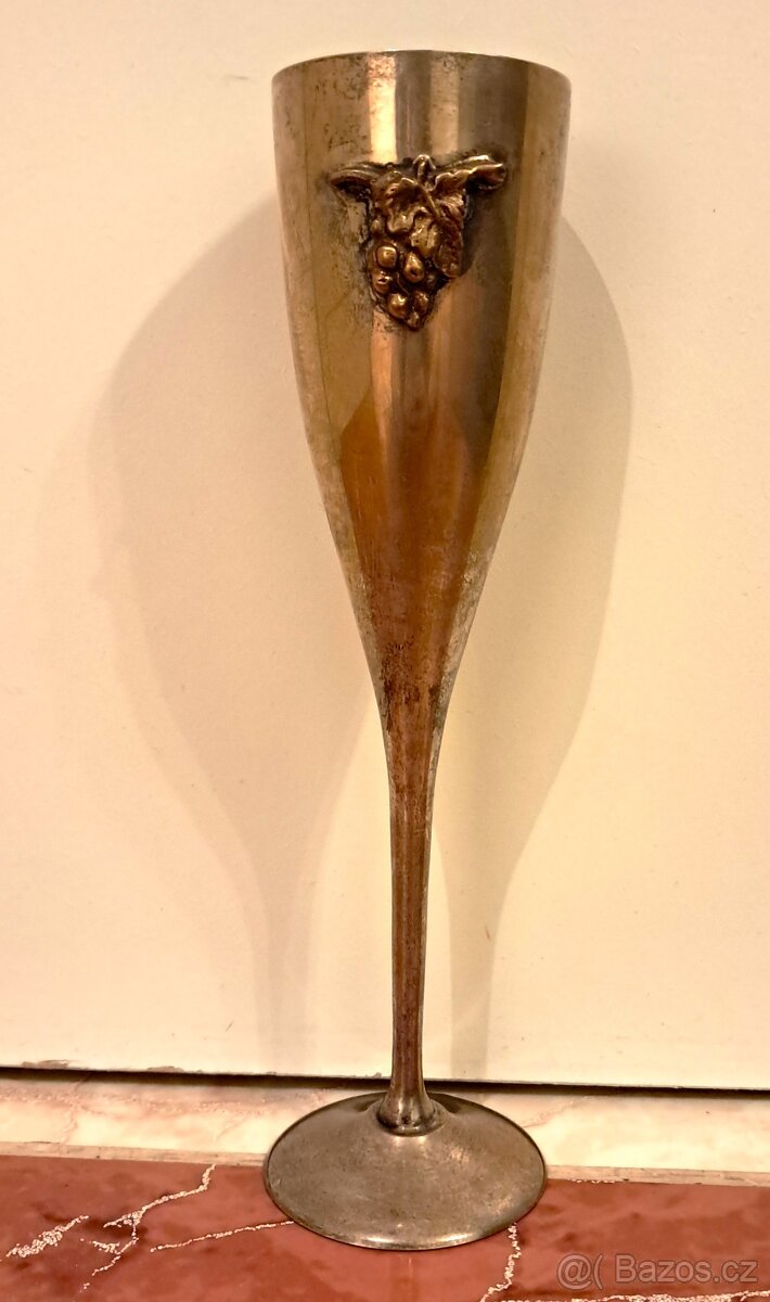 Krásný Mosazný kalich, číše - 2