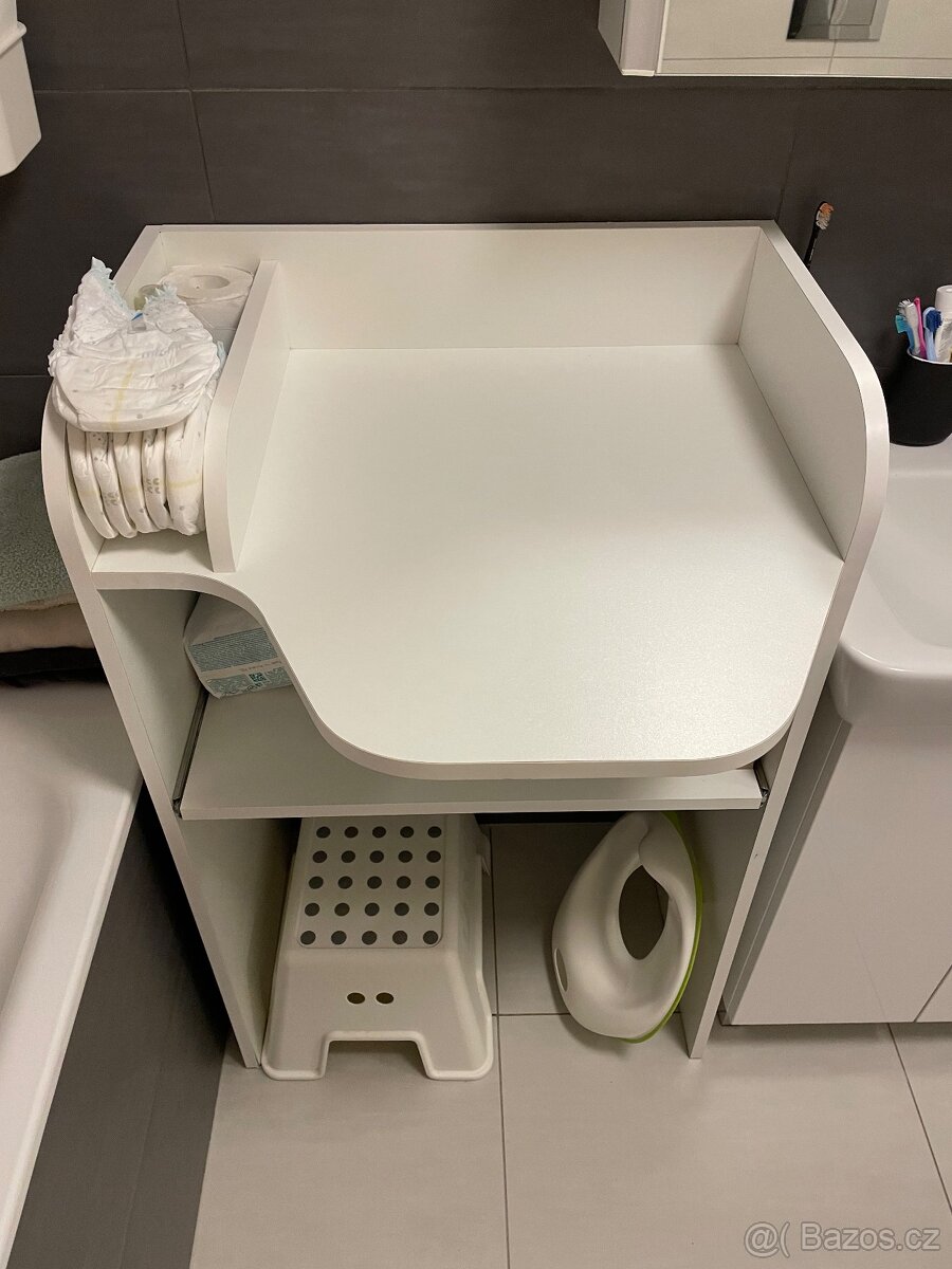 Přebalovací pult - 2