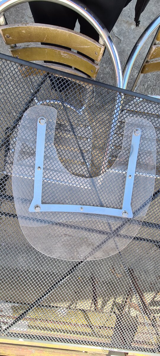 Plexisklo na choper - 2