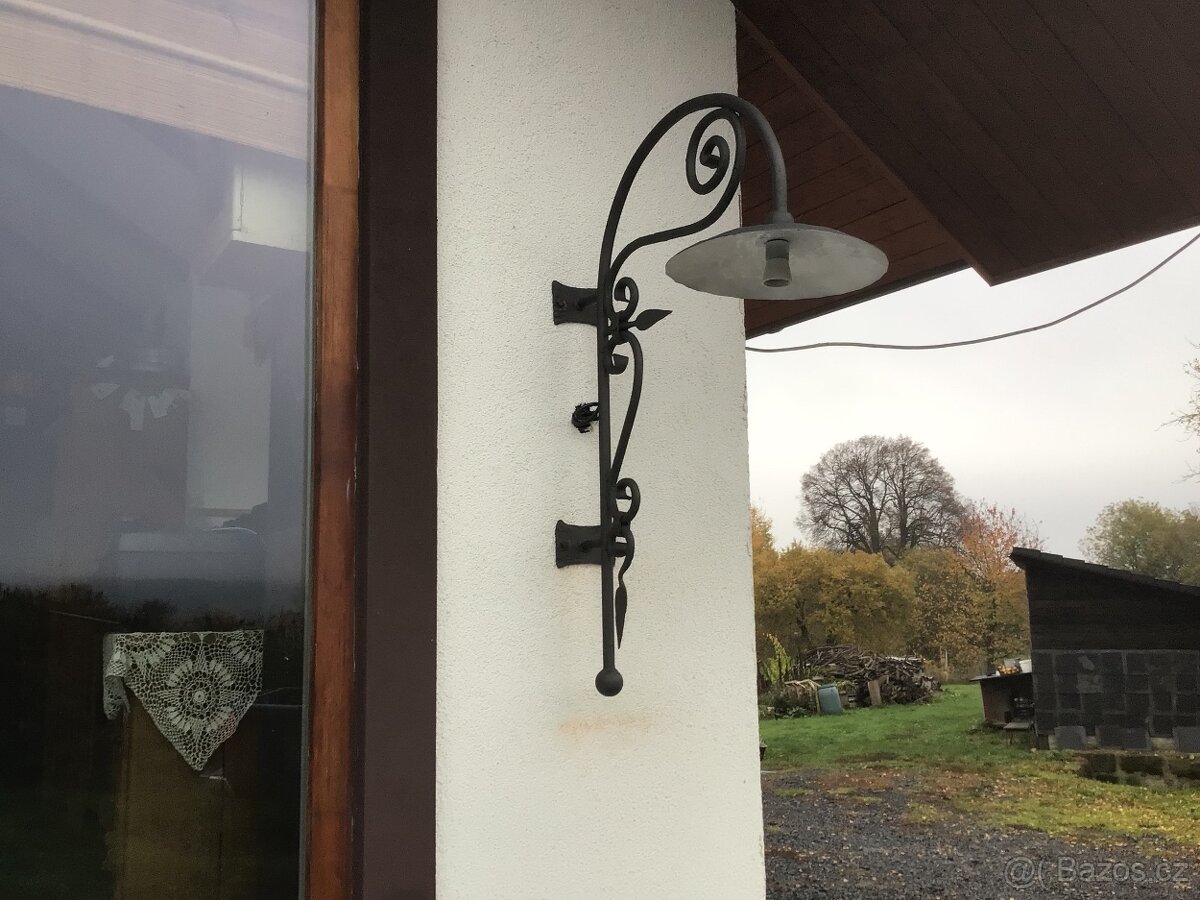 Rucne kovana lampa - 2