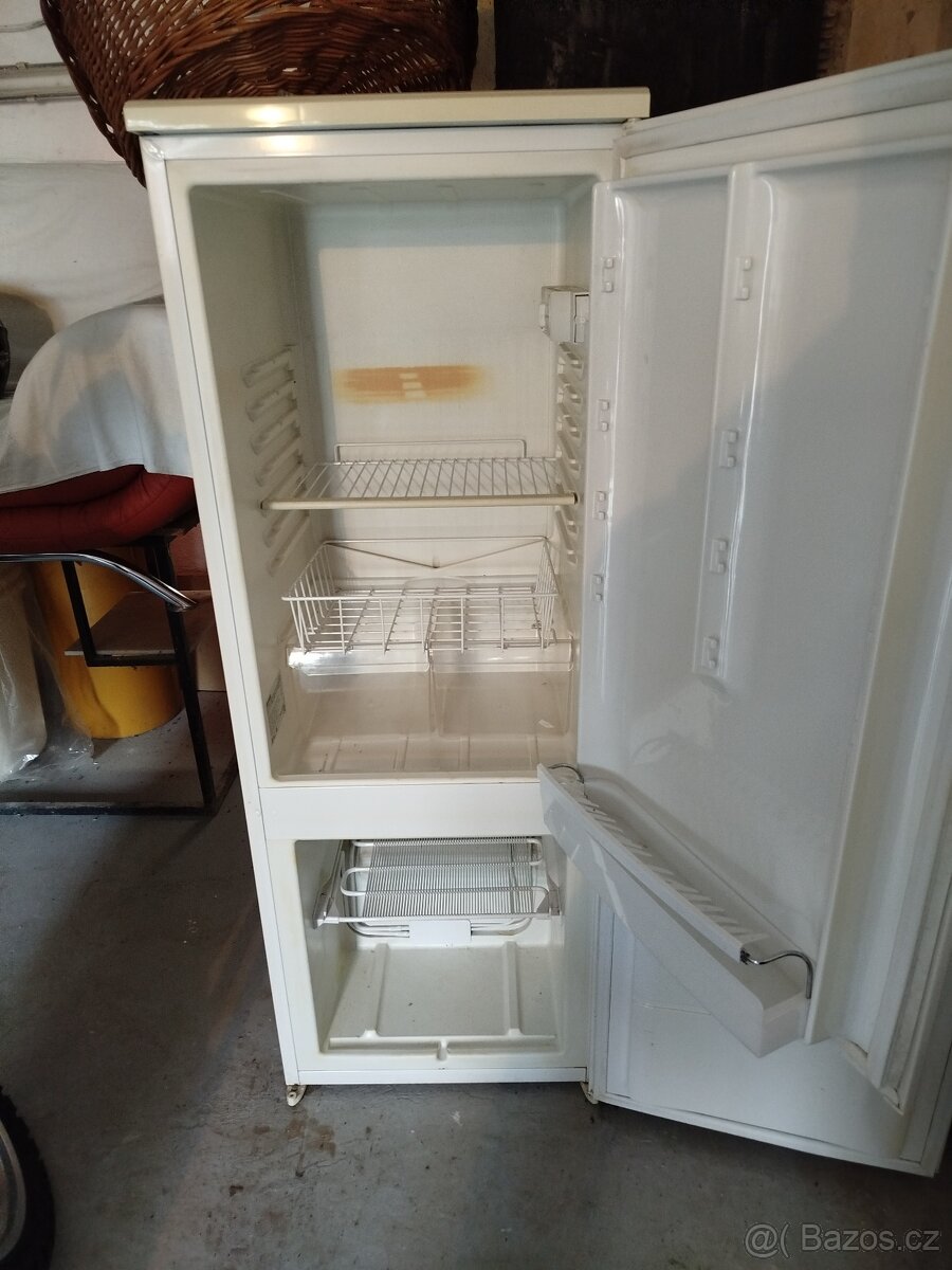 Lednice s mrazákem za odvoz - 2