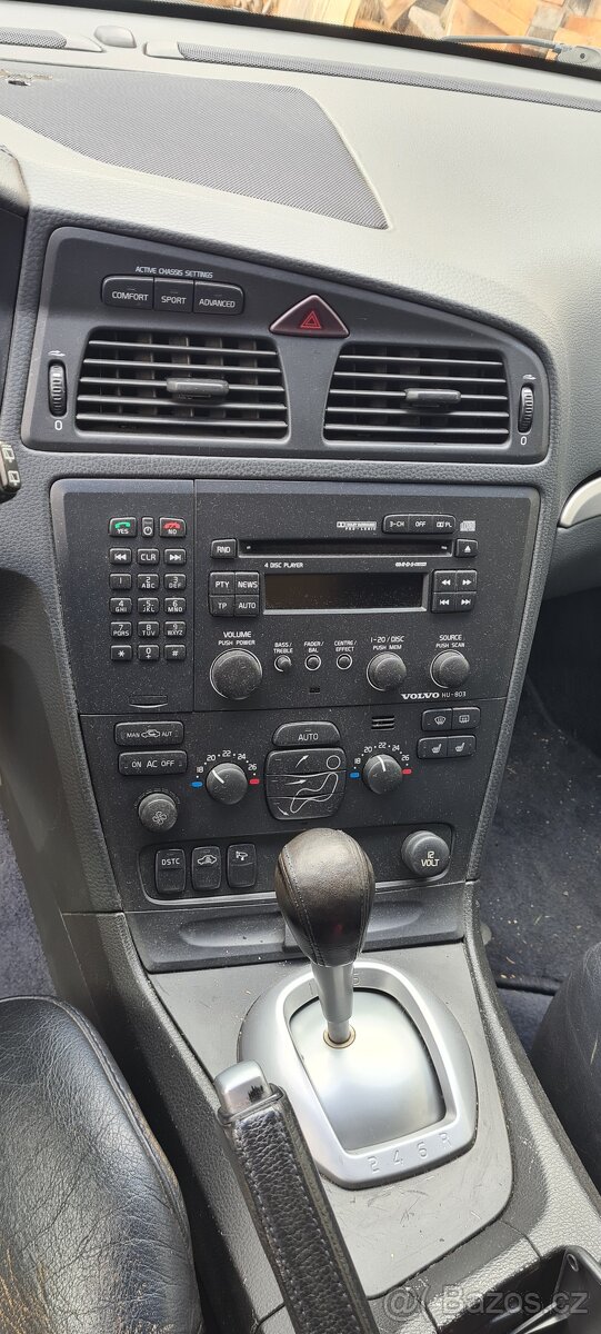 Volvo V70 R výměna - 2