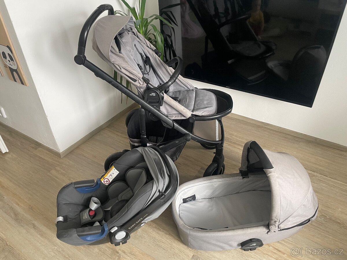Britax Römer Smile III trojkombinace - 2