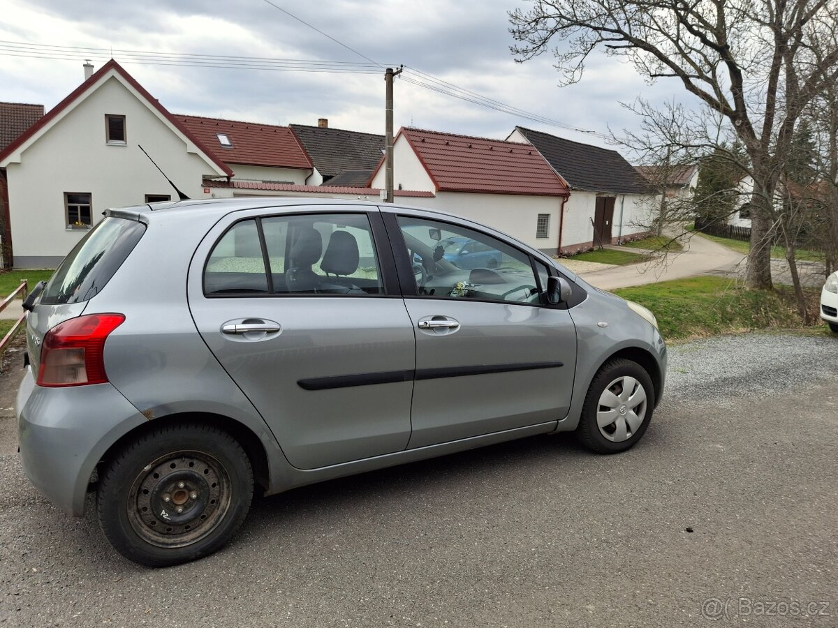 Toyota yaris 2007 - 2