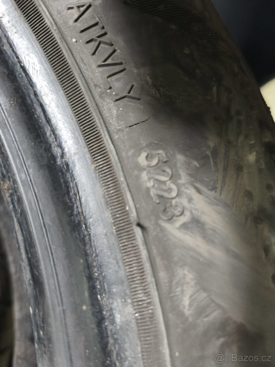 Prodám 2x letní pneu sailun 185/60 r15 - 2