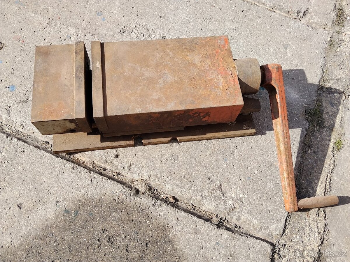 Strojní svěrák - 2