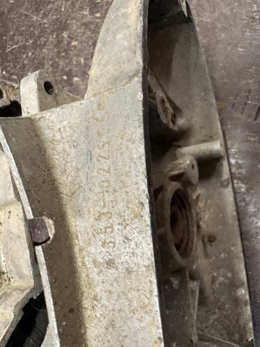 Predám párové BLOKY, kártery JAWA 250/353 kývačka - 2