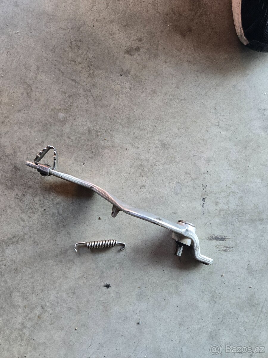 Paka zadní brzdy Husqvarna 125