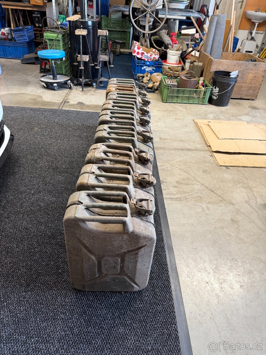 Plechový kanistr 20 L - 2