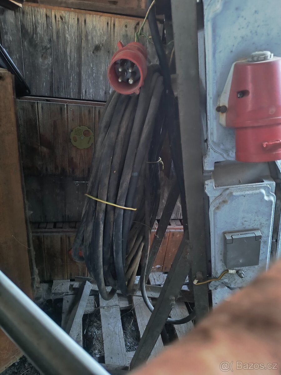 Stavební rozvaděč. - 2