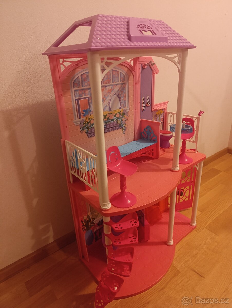 Domeček pro panenky - 2