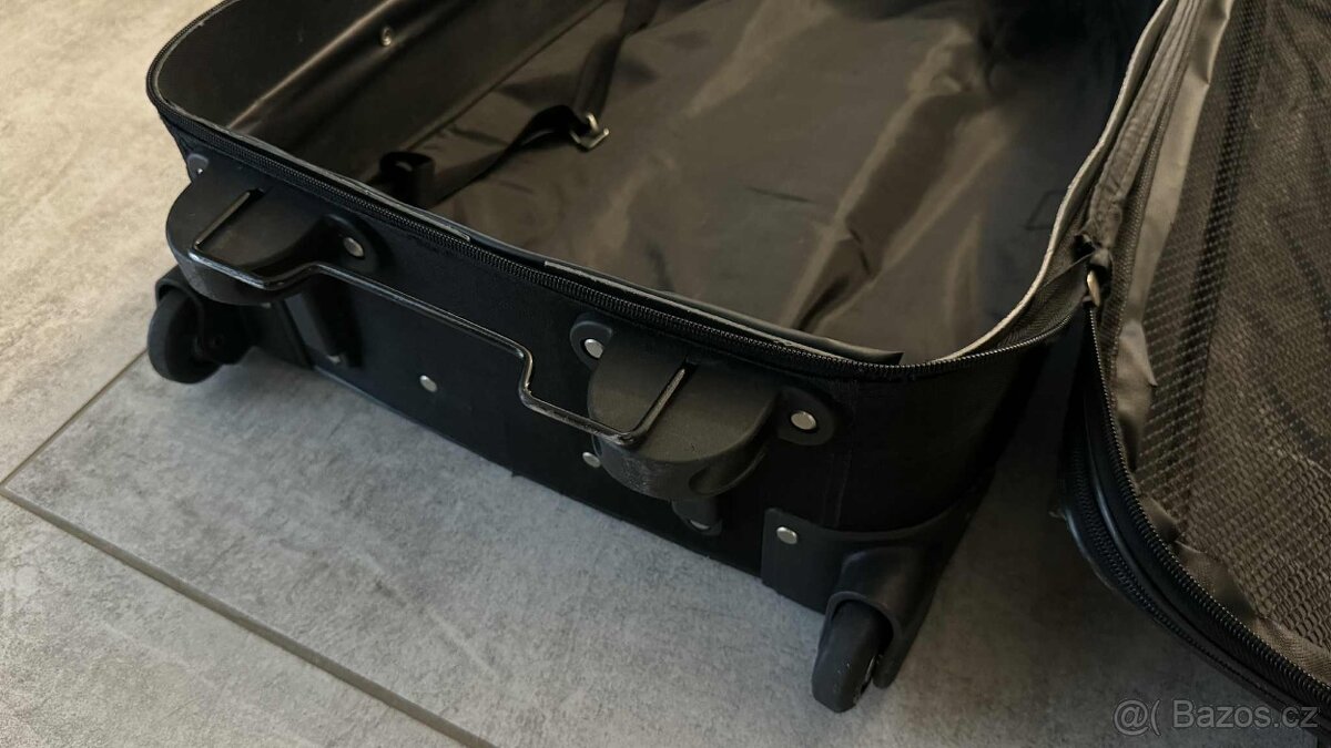 2x cestovní kufr, plátěný, vystužený. - 2