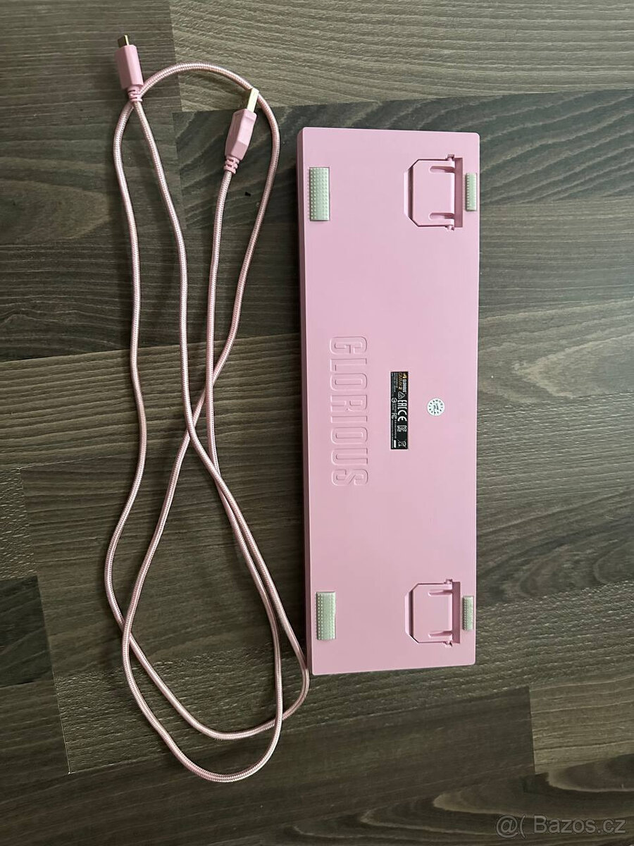 Glorious GMMK V2 65% Compact - 2