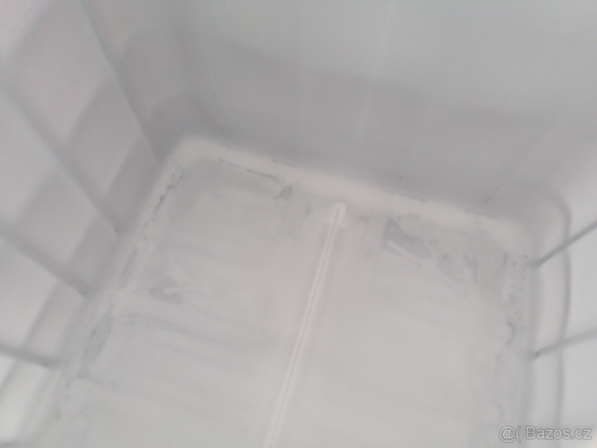 Ibc kontejner 1000 l na plastové paletě. - 2