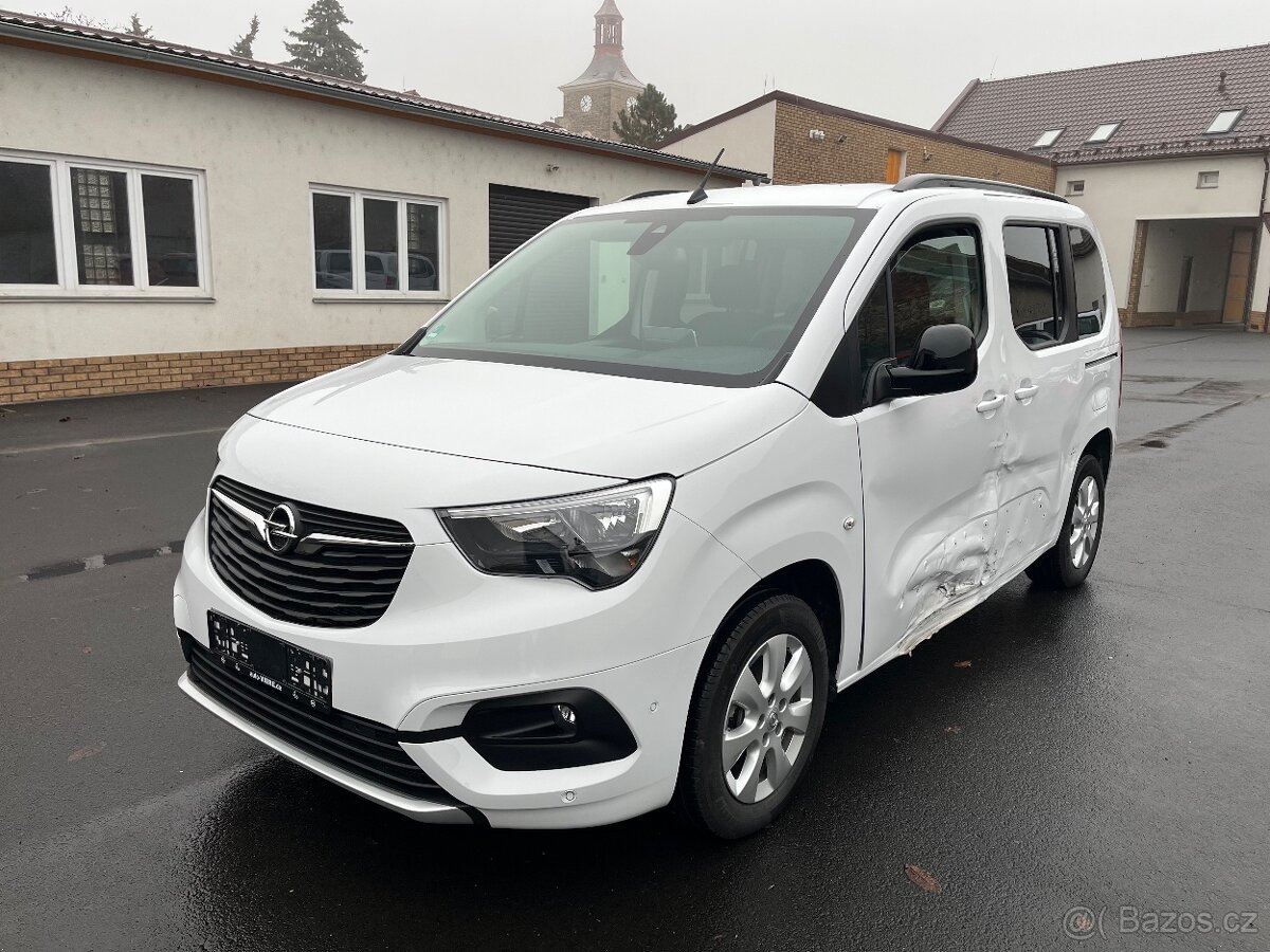 OPEL COMBO e-LIFE ULTIMATE Electric rv.2024 - 2