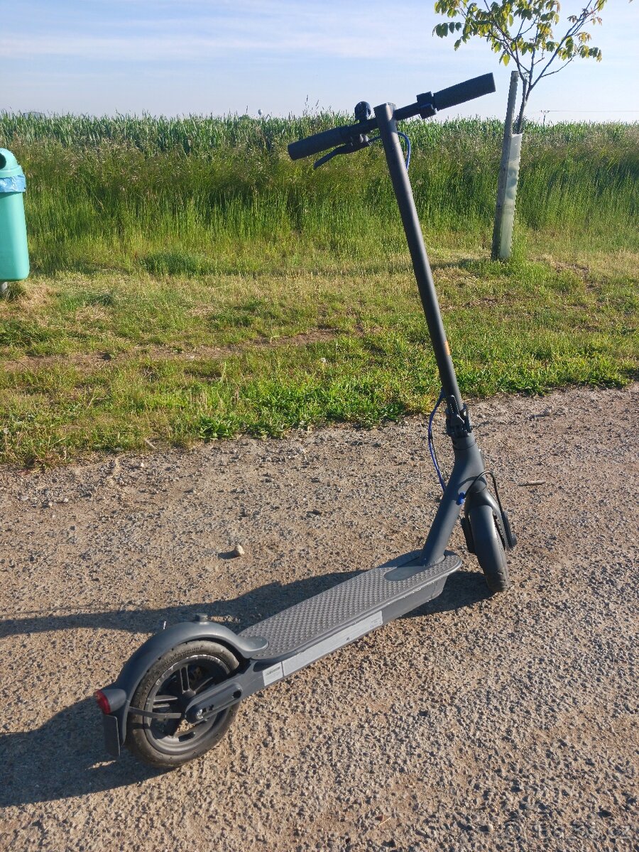 Xiaomi Mi scooter 3 - 2