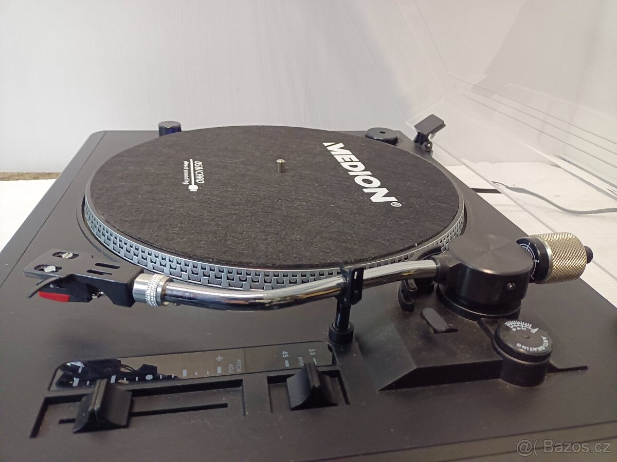 GRAMO Medion MD83821, poloautomat, USB, SD, stroboscop - 2