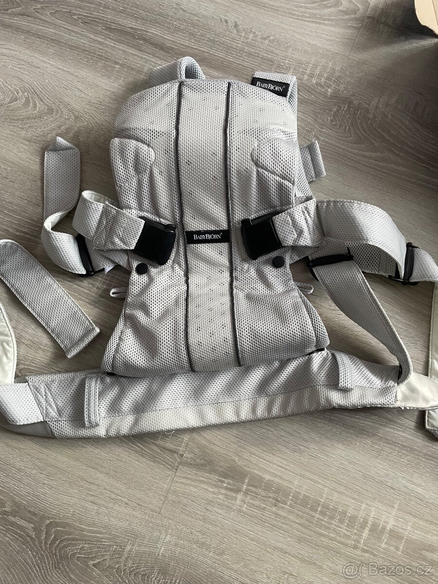 Babybjorn ergonomické nosítko one silver 3D Mesh - 2