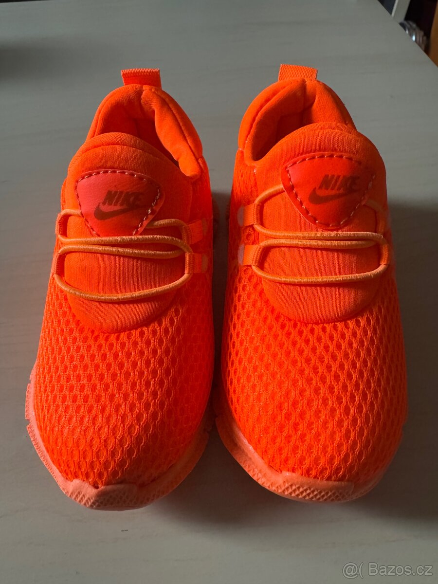 Nové Nike tenisky vel. 25 - 2