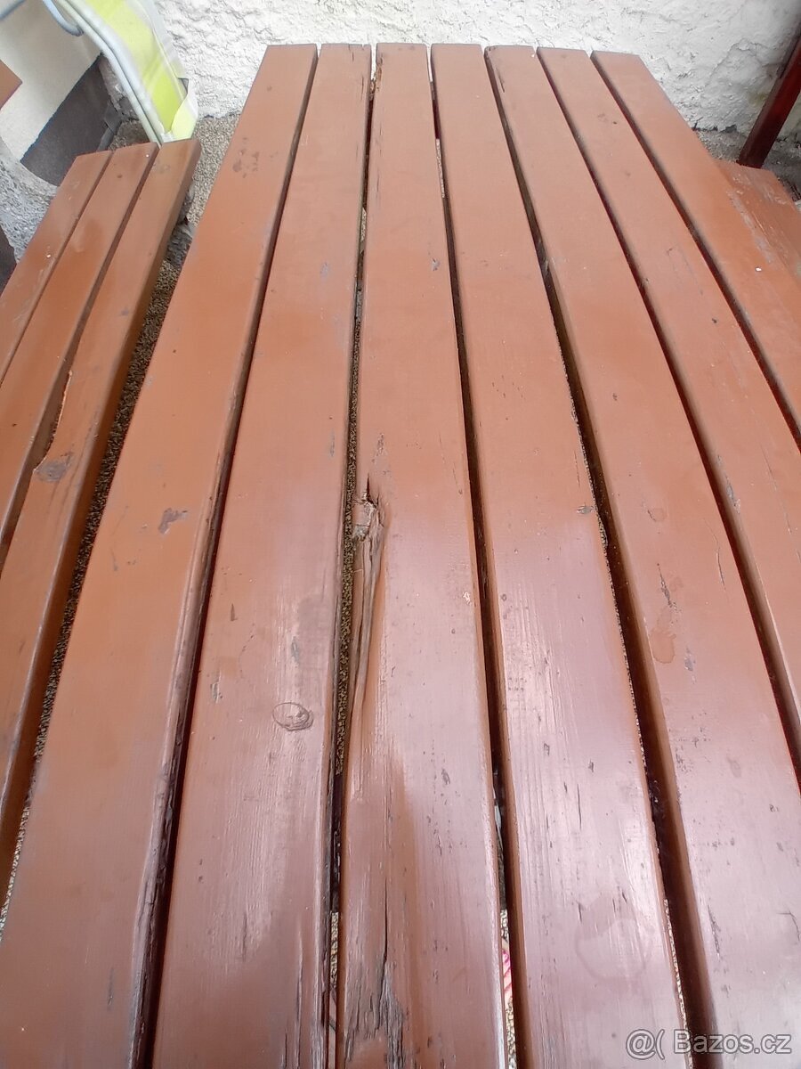 Prodám zahrdní nábtek dřevo + beon - 2