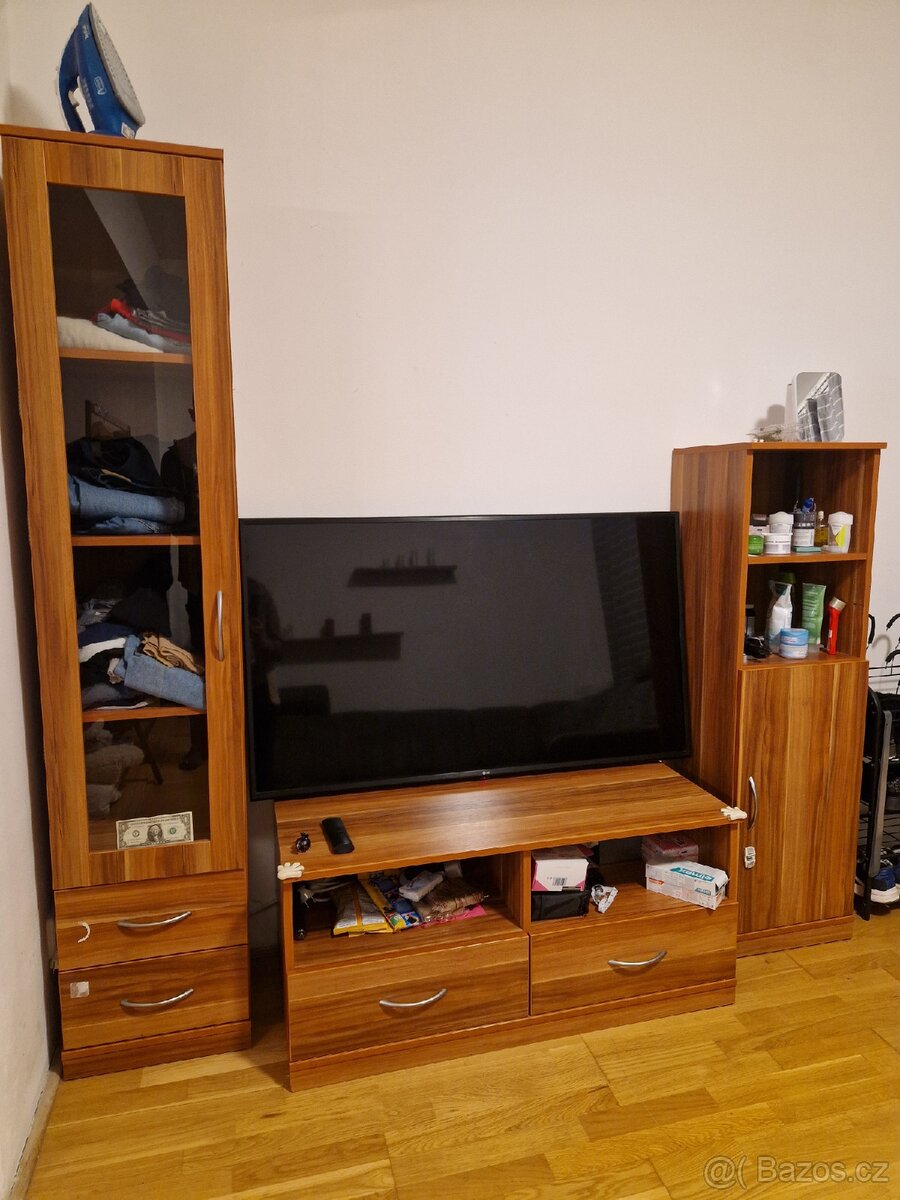 Obývací stěna - 2