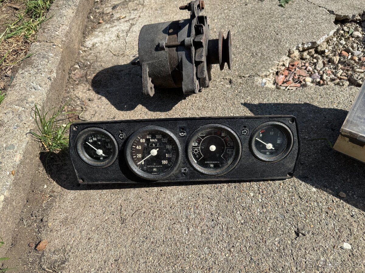 Prodam zbytek náhradních dílů. - 2