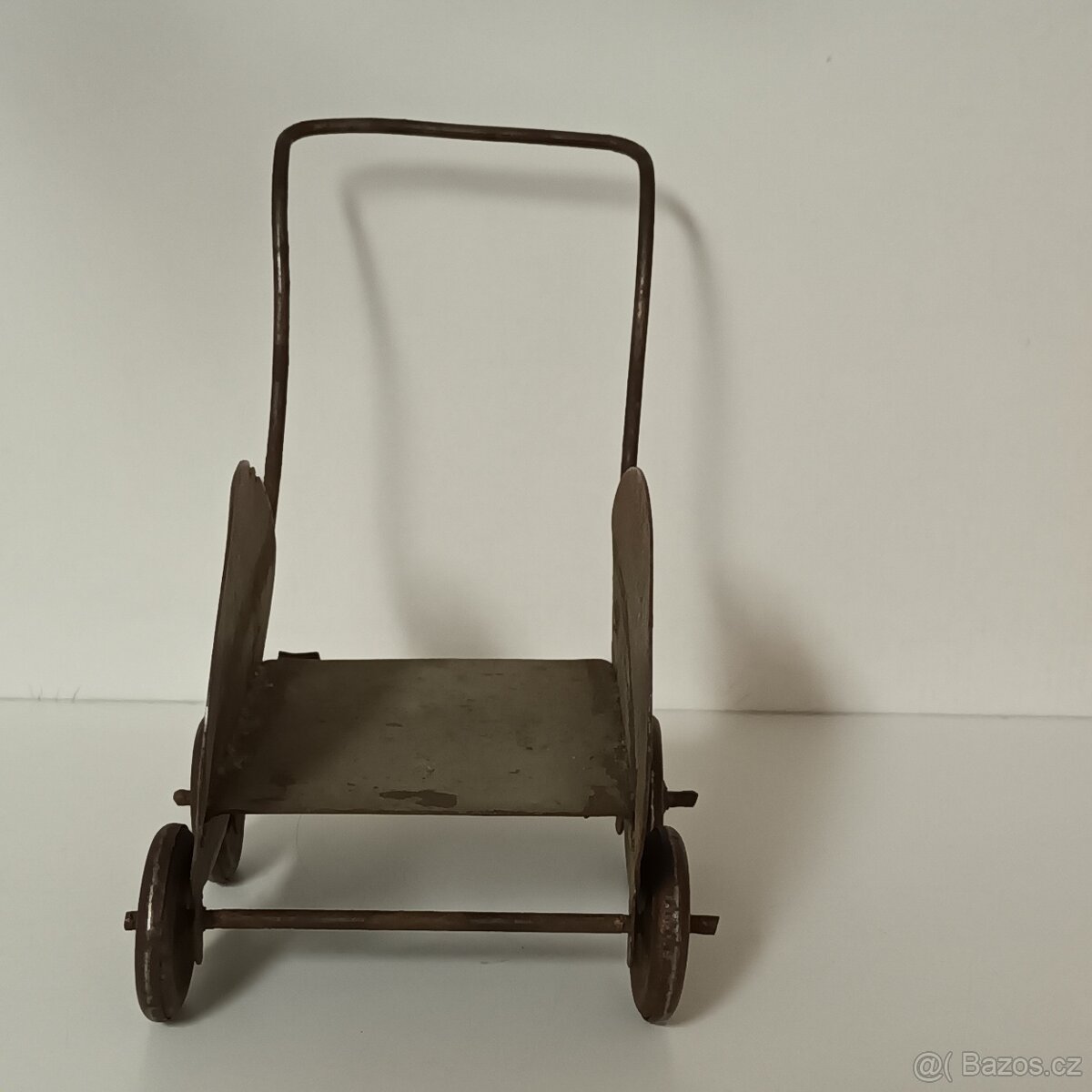 Plechový kočárek - 2