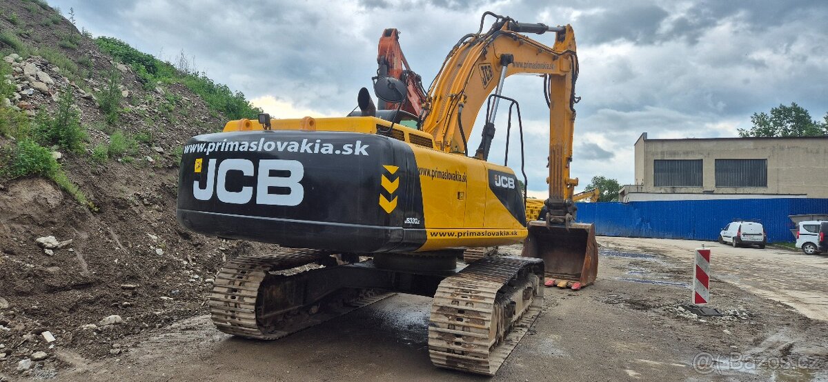 Predám pásový báger JCB 330 LC - 2