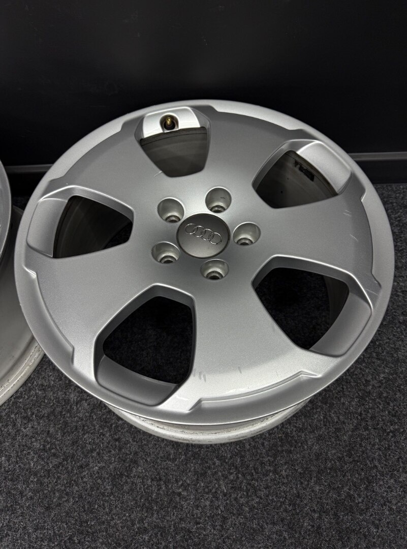 Alu AUDI A3 5x112 17” 8P0601025C - 2