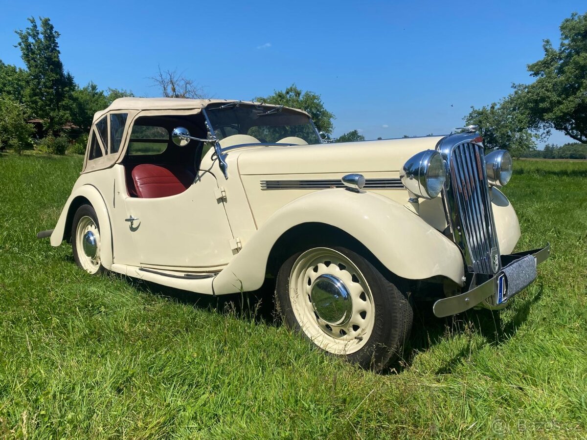 1950 Singer Nine Roadster- 1938 Singer Bantam Saloon 4 door - 2