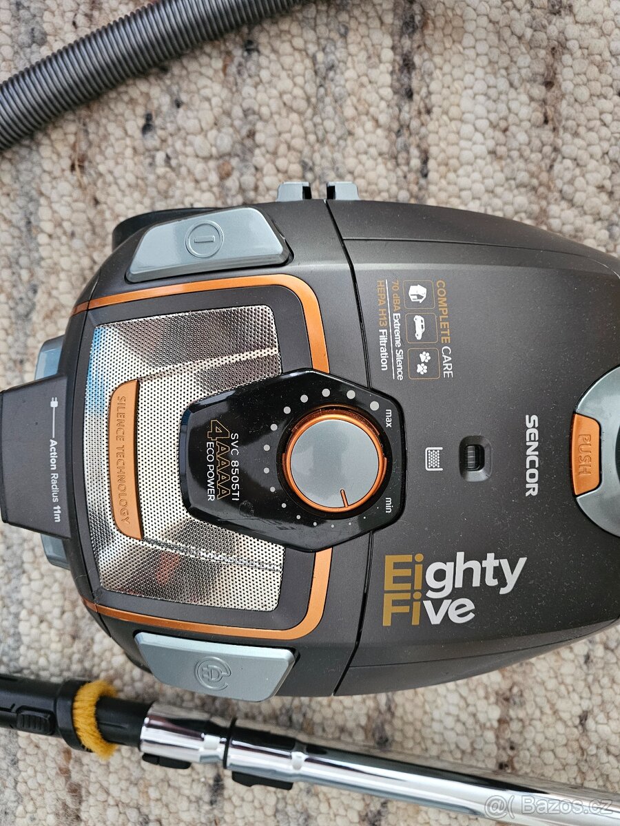 Vysavač Sencor. - 2