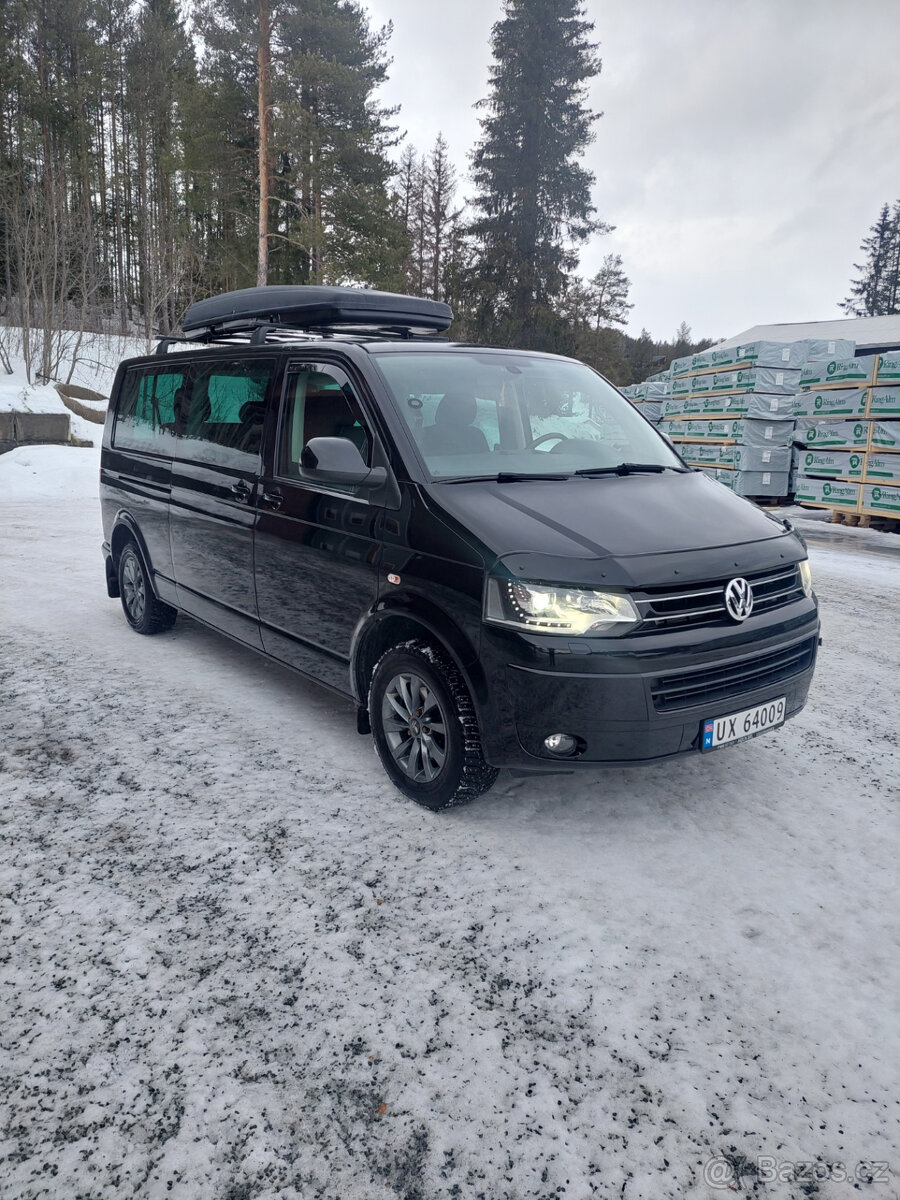 Volkswagen Caravelle - 2