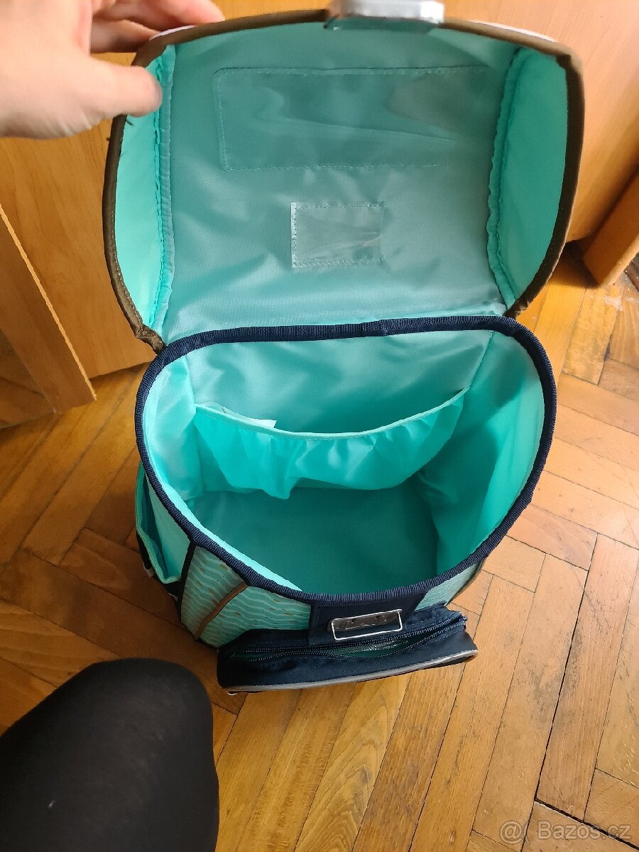 Dětská aktovka pro prvnačka. - 2