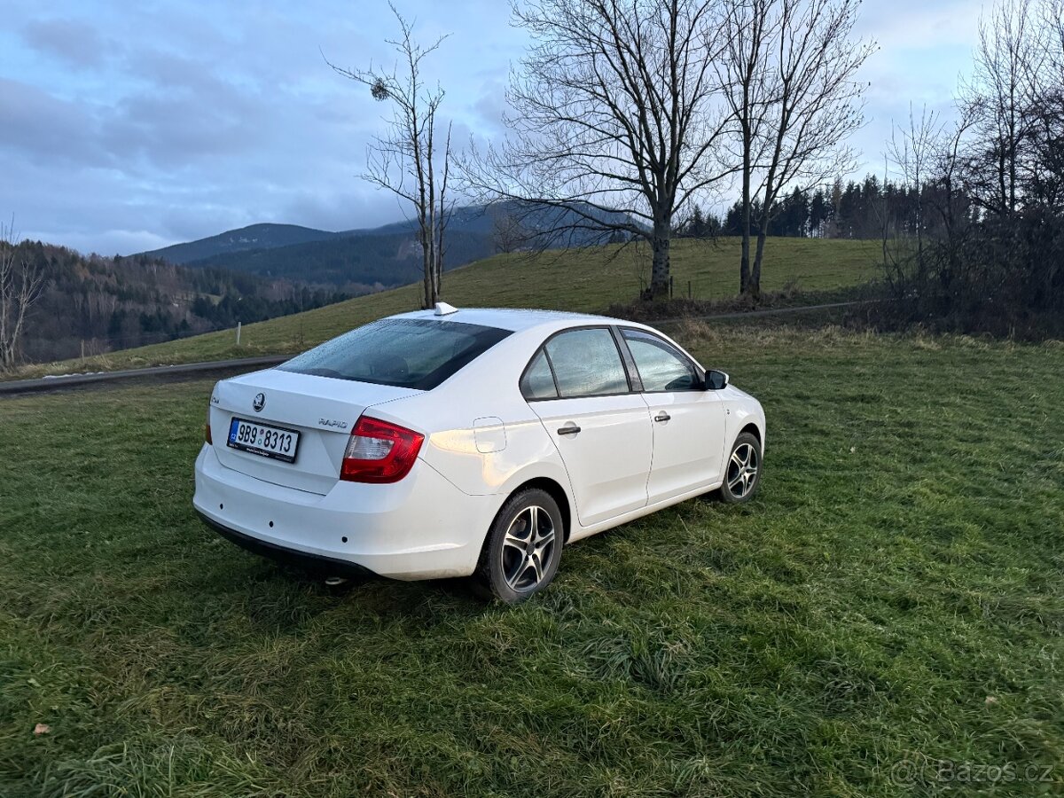 Škoda Rapid 1.2 tsi 63kw vyměním - 2