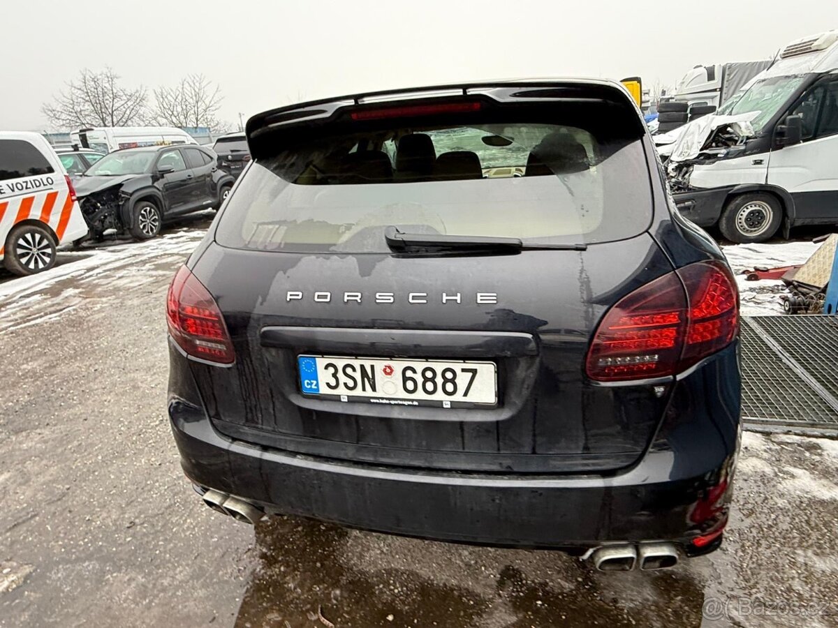 Porsche Cayenne Diesel 3.0 2012 motor start - 2